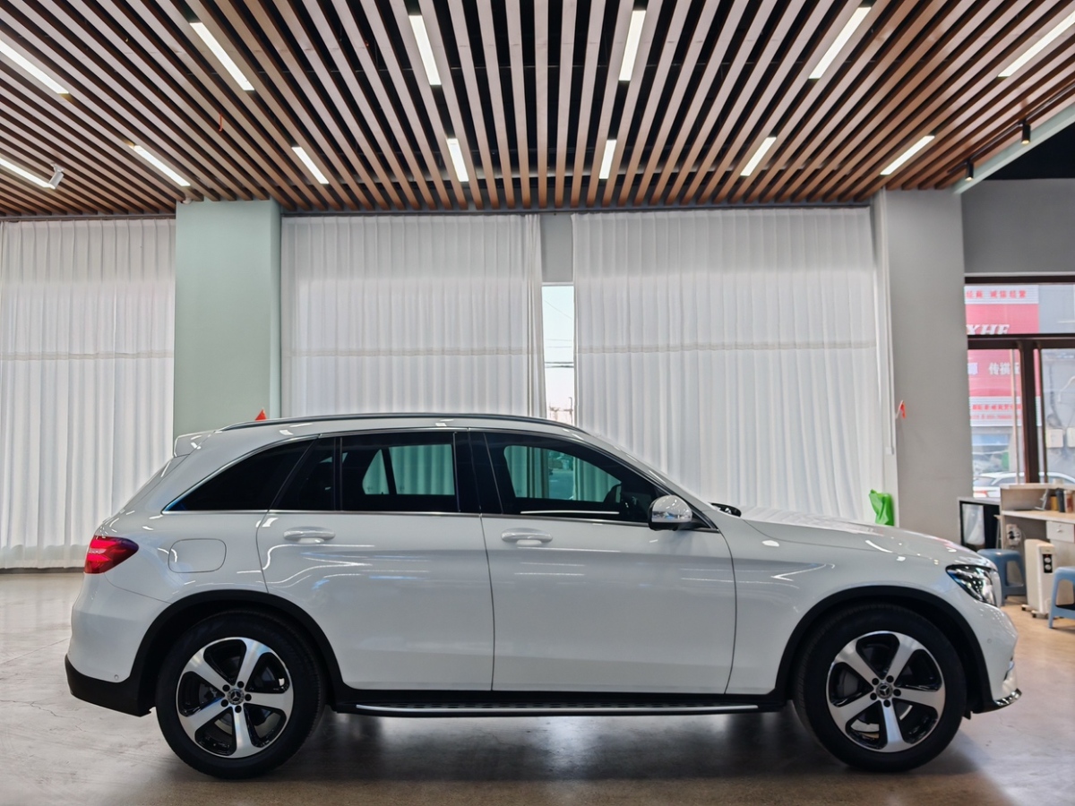 奔馳 奔馳GLC  2019款 GLC 260 4MATIC 動(dòng)感型圖片