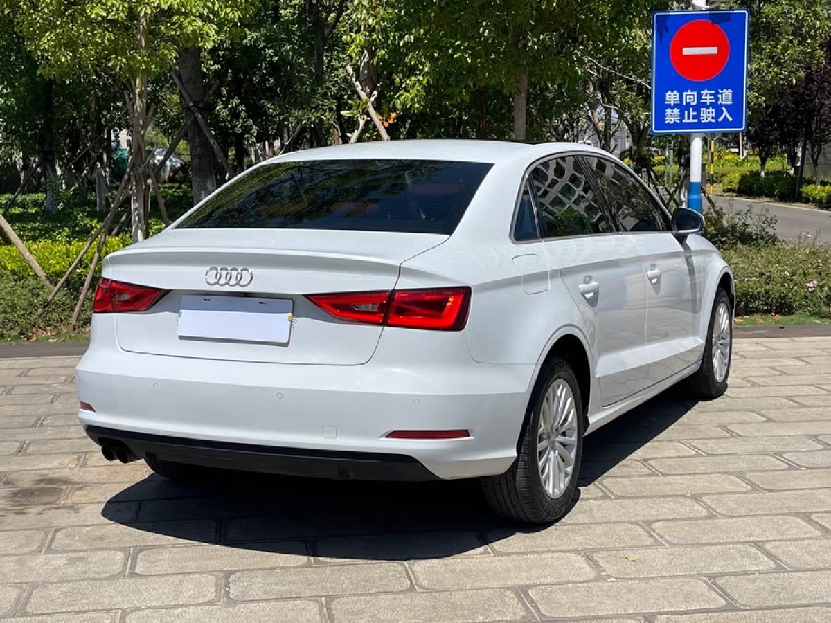 奧迪 奧迪A3  2016款 Limousine 35 TFSI 領(lǐng)英型圖片