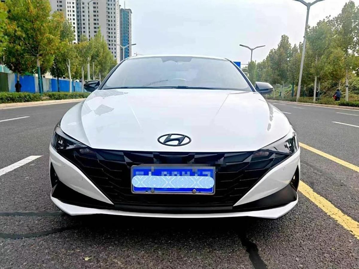 現(xiàn)代 伊蘭特  2023款 1.5L CVT LUX尊貴版圖片