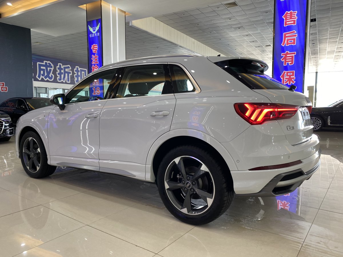 奧迪 奧迪Q3  2022款 35 TFSI 時(shí)尚動(dòng)感型圖片