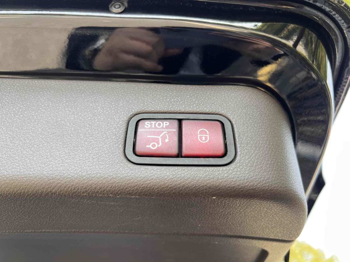 奔驰 奔驰GLE  2018款 GLE 400 4MATIC 臻藏版图片