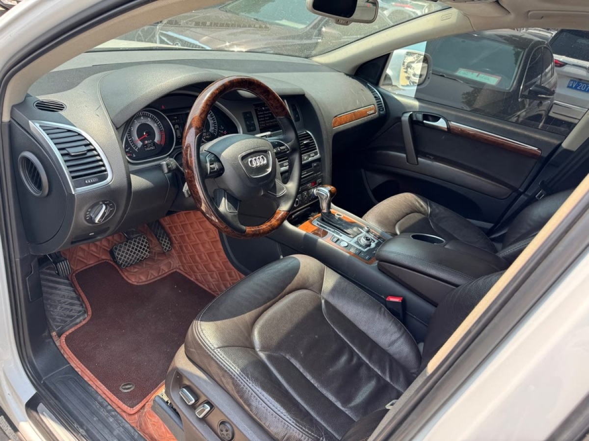奧迪 奧迪Q7  2014款 35 TFSI 進取型圖片