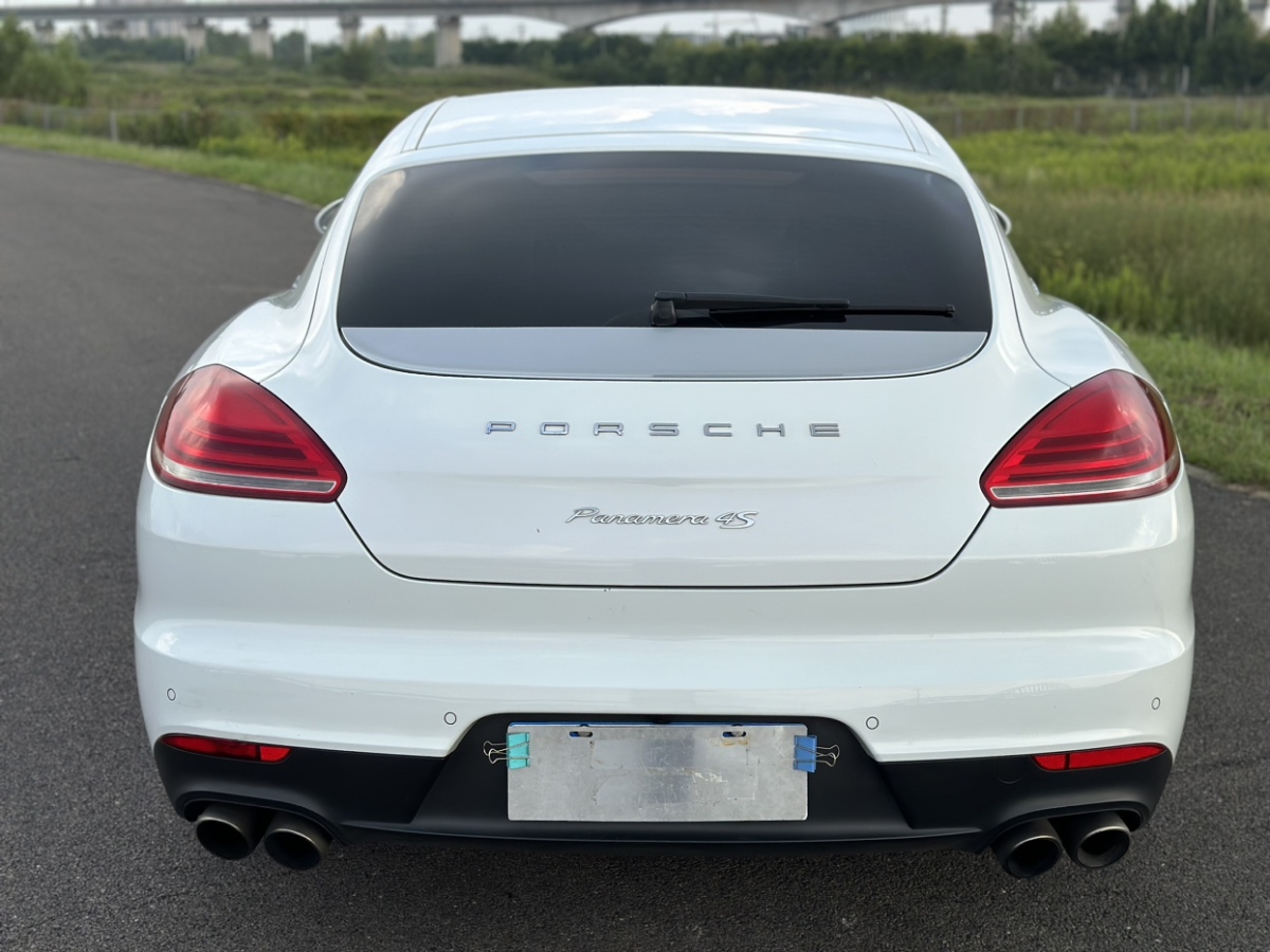 保時(shí)捷 Panamera  2014款 Panamera 4S Executive 3.0T圖片