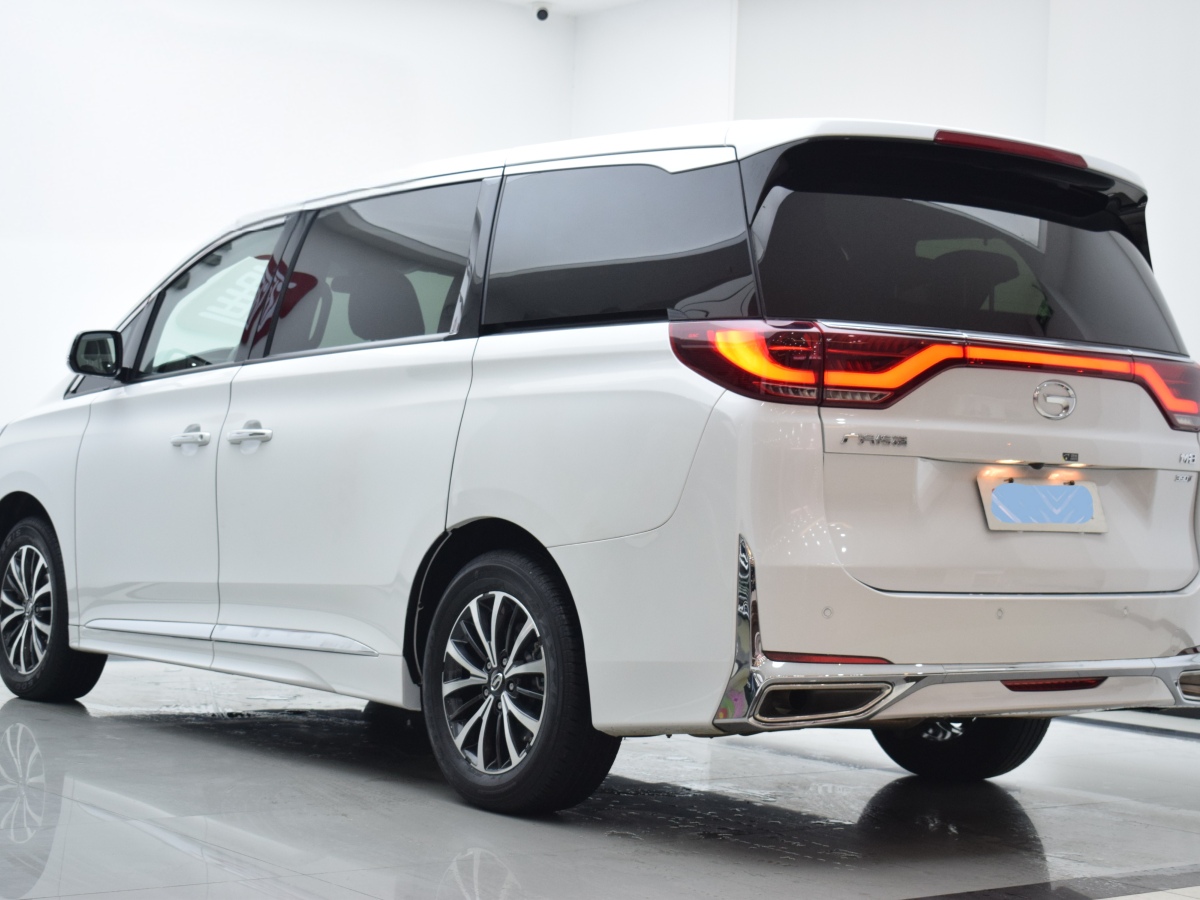 廣汽傳祺 M8  2024款 領(lǐng)秀系列 390T 尊享版圖片