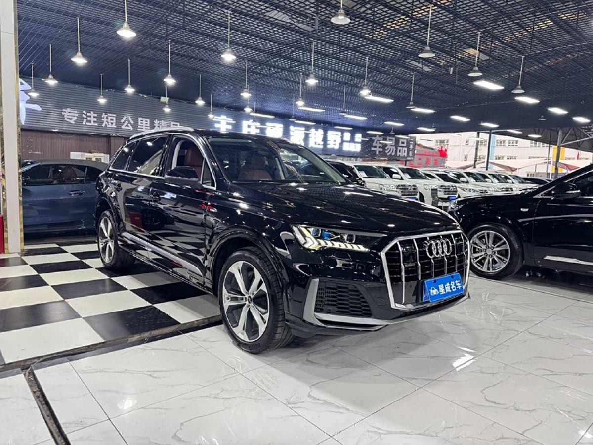 奧迪 奧迪Q7  2024款 55 TFSI quattro S line尊貴型圖片