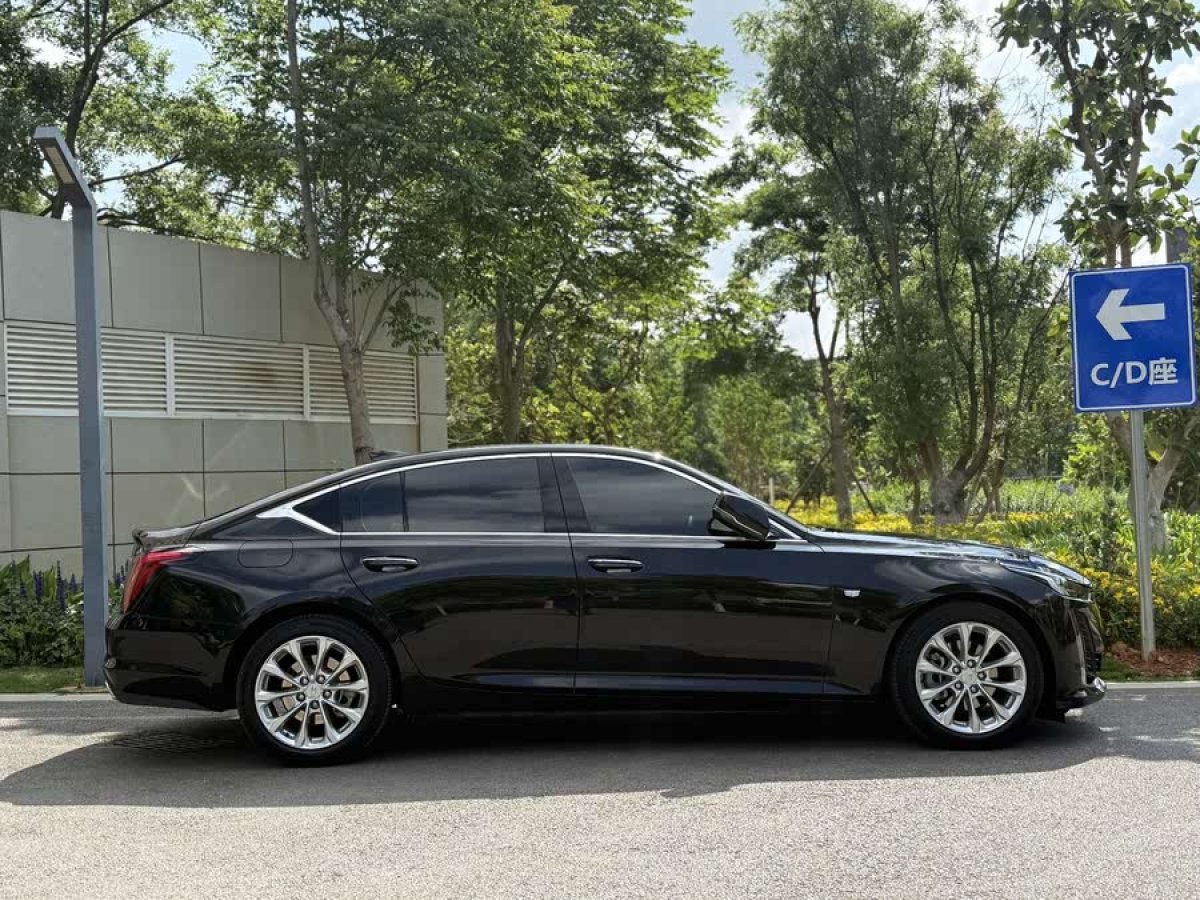 凱迪拉克 CT5  2023款 28T 豪華型（標(biāo)準(zhǔn)版）圖片