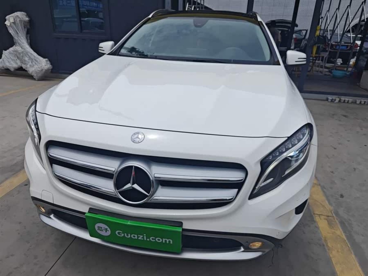 奔馳 奔馳GLA  2016款 GLA 220 4MATIC 豪華型圖片