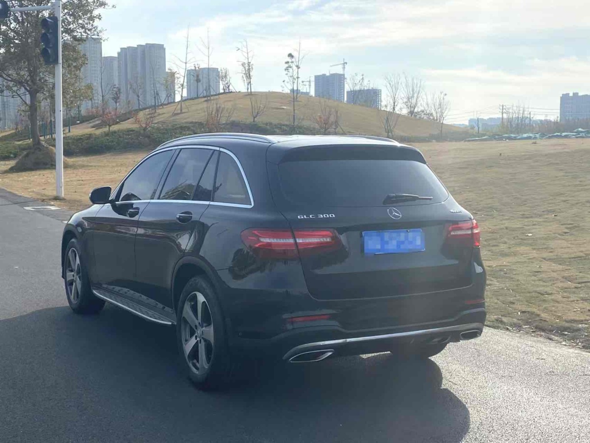 奔馳 奔馳GLC  2017款 GLC 300 4MATIC 動(dòng)感型圖片