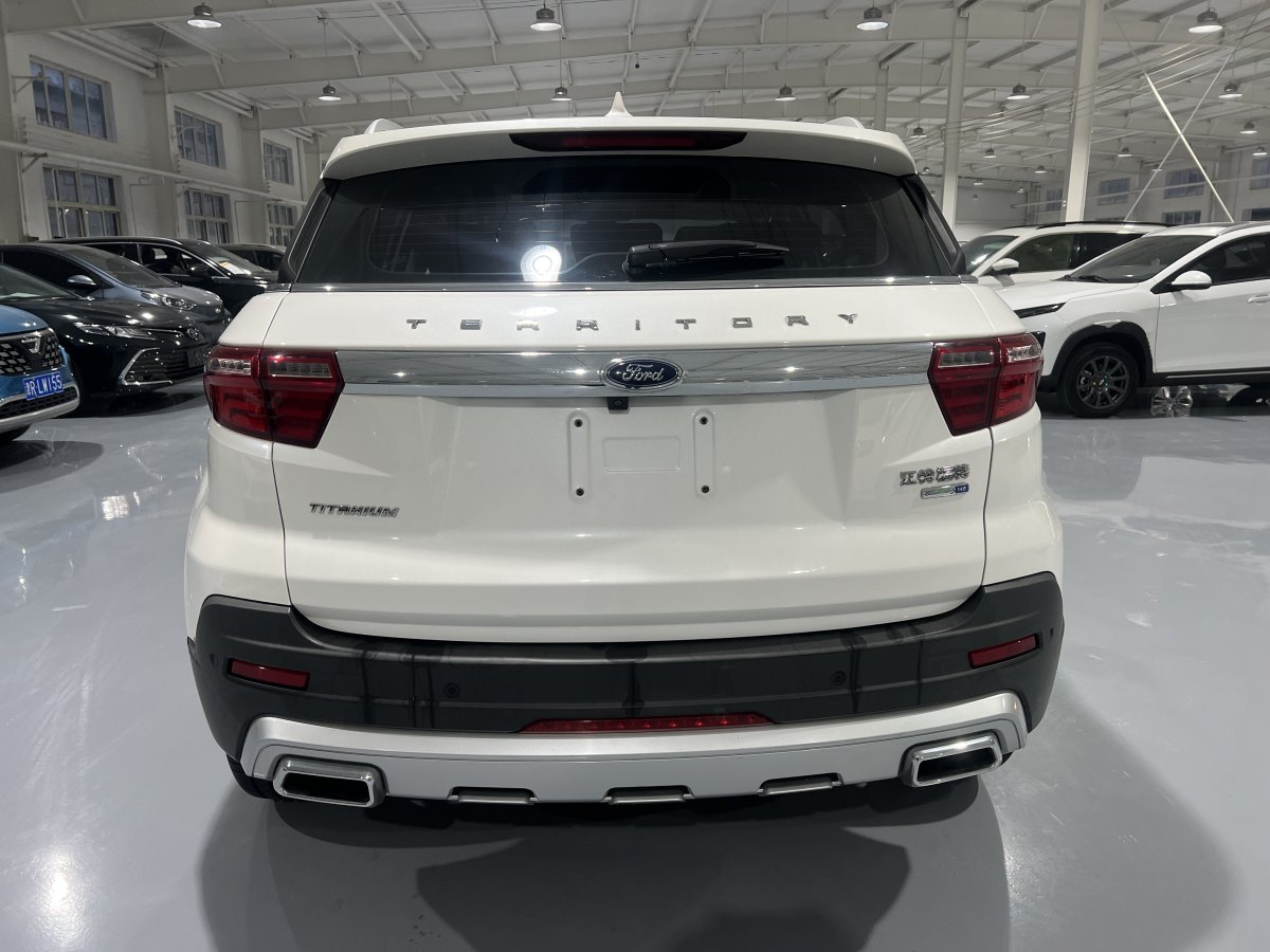 福特 領(lǐng)界  2019款 EcoBoost 145 CVT 48V尊領(lǐng)型 國(guó)VI圖片