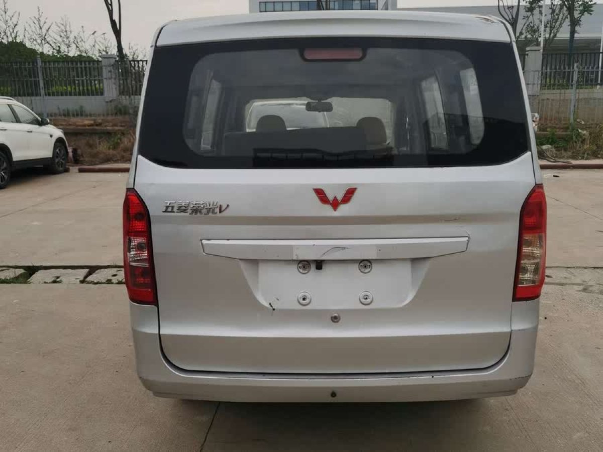 五菱 五菱榮光V  2015款 1.5L基本型圖片