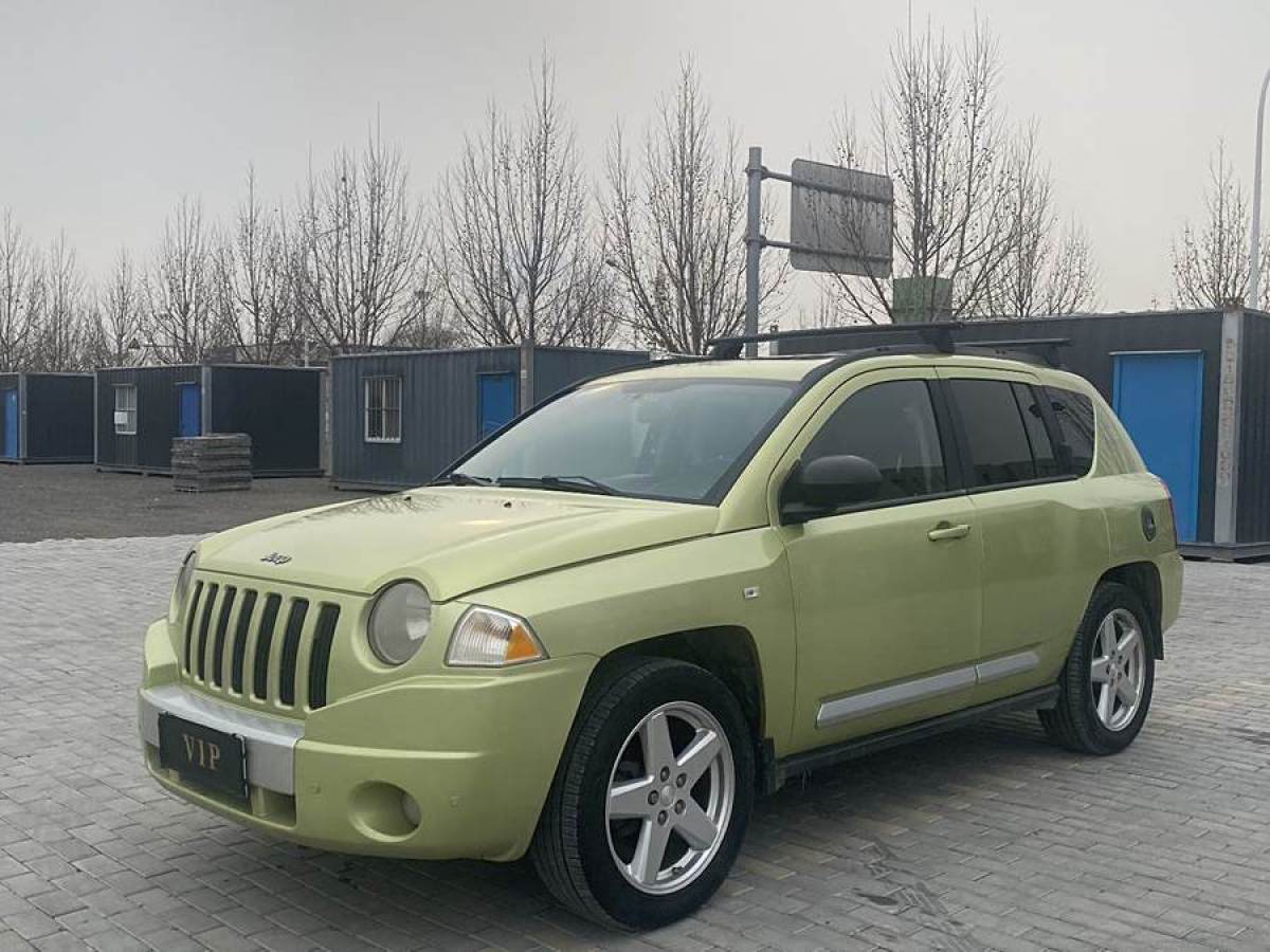 Jeep 指南者  2010款 2.4L 四驅運動版圖片