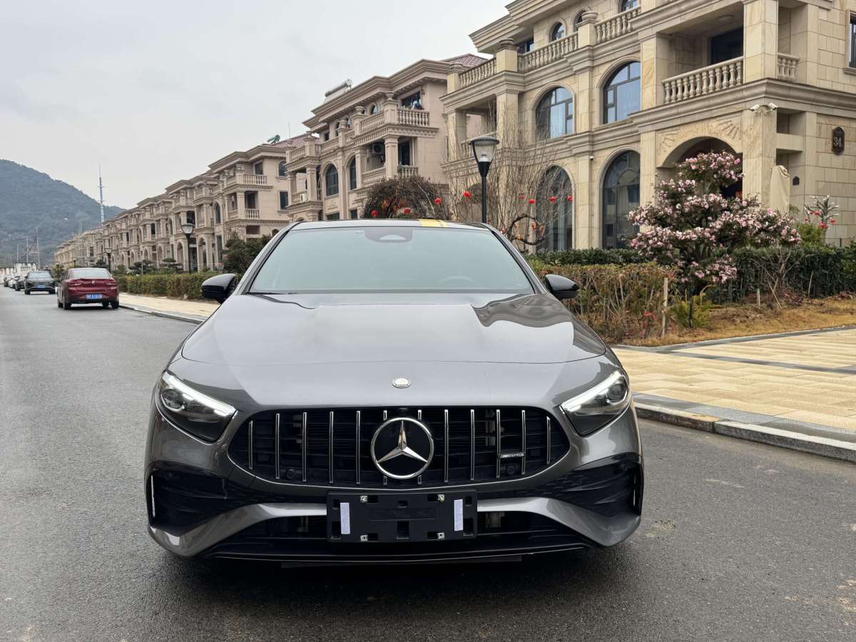 奔馳 奔馳A級AMG  2024款 AMG A 35 4MATIC圖片