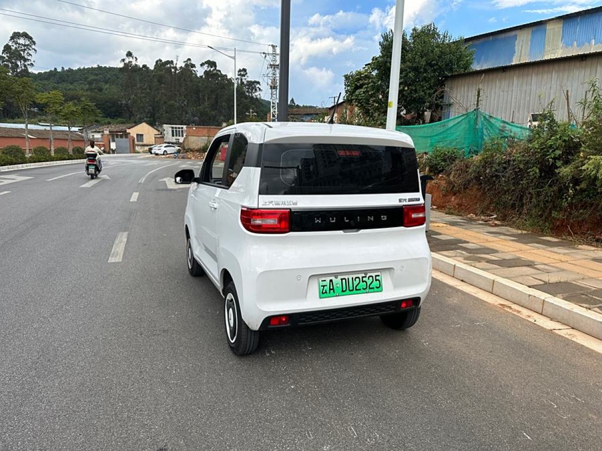 2024年8月五菱 宏光MINIEV  2021款 馬卡龍夾心款 120km 三元鋰