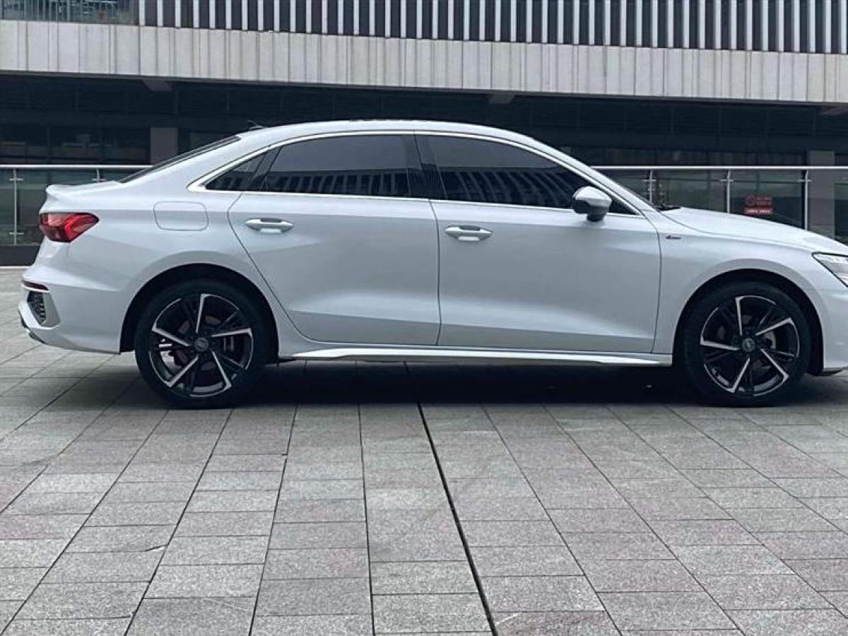 奧迪 奧迪A3  2021款 Sportback 35 TFSI 時(shí)尚運(yùn)動(dòng)型圖片