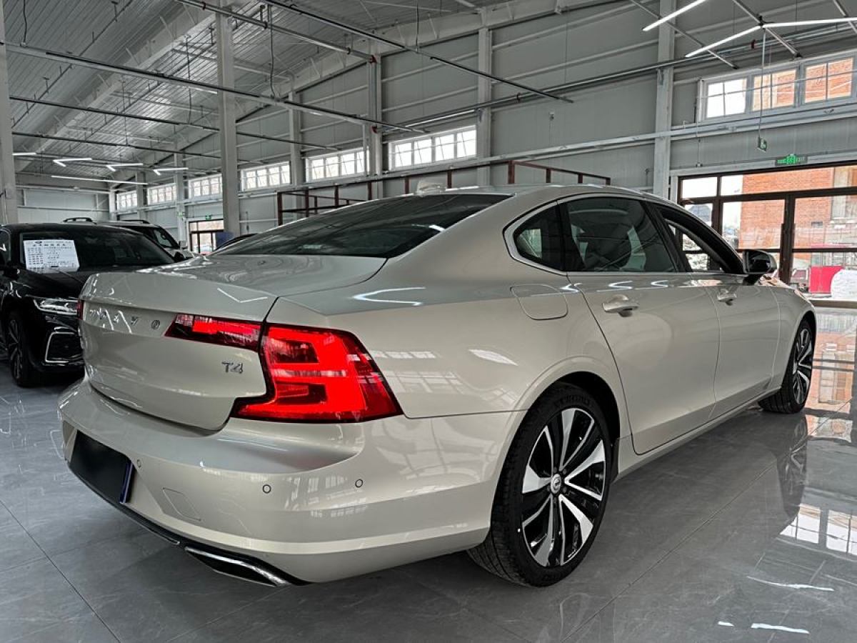 沃爾沃 S90  2017款 T4 智遠(yuǎn)版圖片