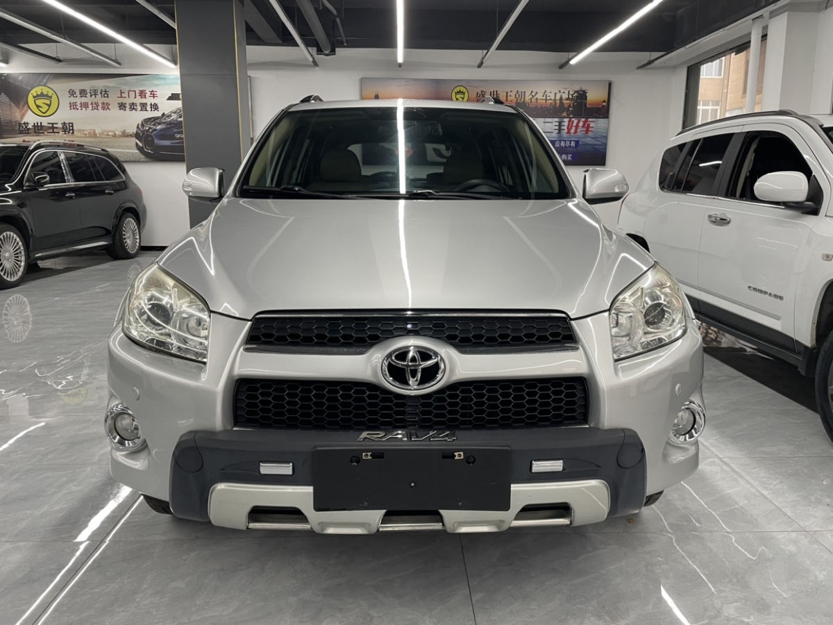 豐田 RAV4榮放  2012款 炫裝版 2.4L 自動(dòng)四驅(qū)豪華圖片