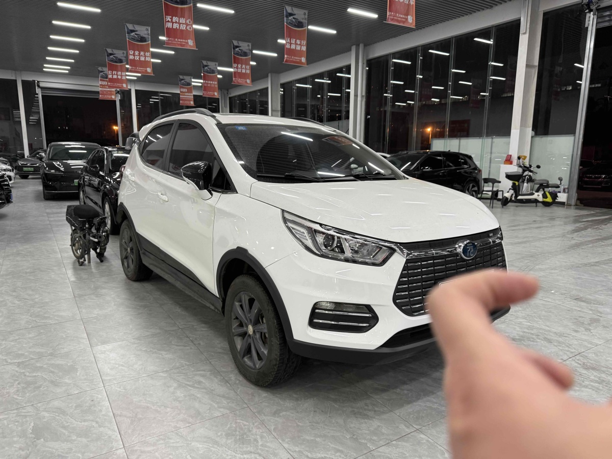 比亞迪 元新能源  2019款 EV360 智聯(lián)領(lǐng)享型圖片