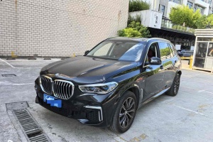 宝马X5 宝马 改款 xDrive 30Li 尊享型M运动套装