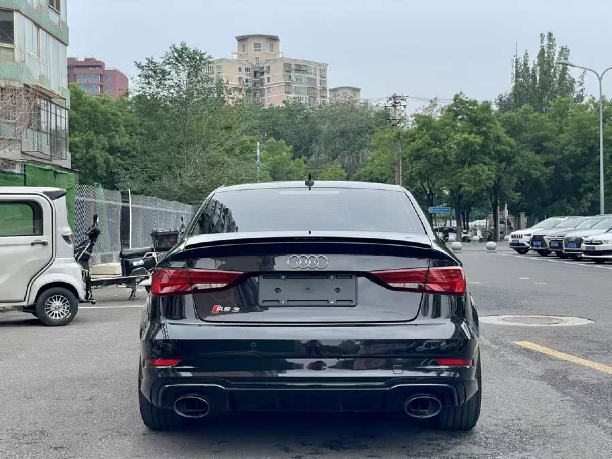 奧迪 奧迪RS 3  2017款 RS 3 2.5T Limousine圖片