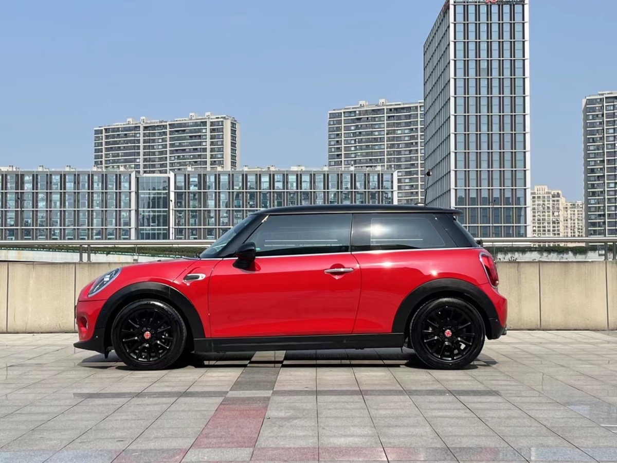 2019年12月MINI MINI  2019款 1.5T COOPER 經(jīng)典派