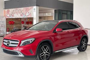 奔馳GLA 奔馳 GLA 200 時(shí)尚型