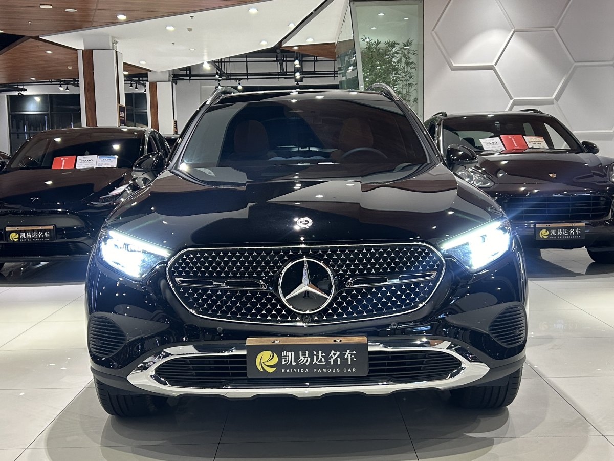 2024年5月奔馳 奔馳GLC  2023款 改款 GLC 260 L 4MATIC 動感型 5座