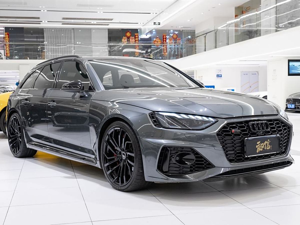 奥迪 奥迪RS 4  2023款 RS4 Avant 黑曜版图片