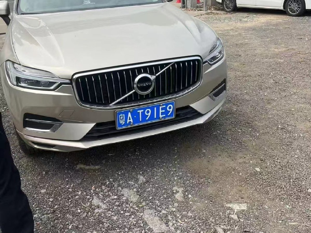 沃爾沃 XC60  2020款 T5 四驅(qū)智逸豪華版圖片