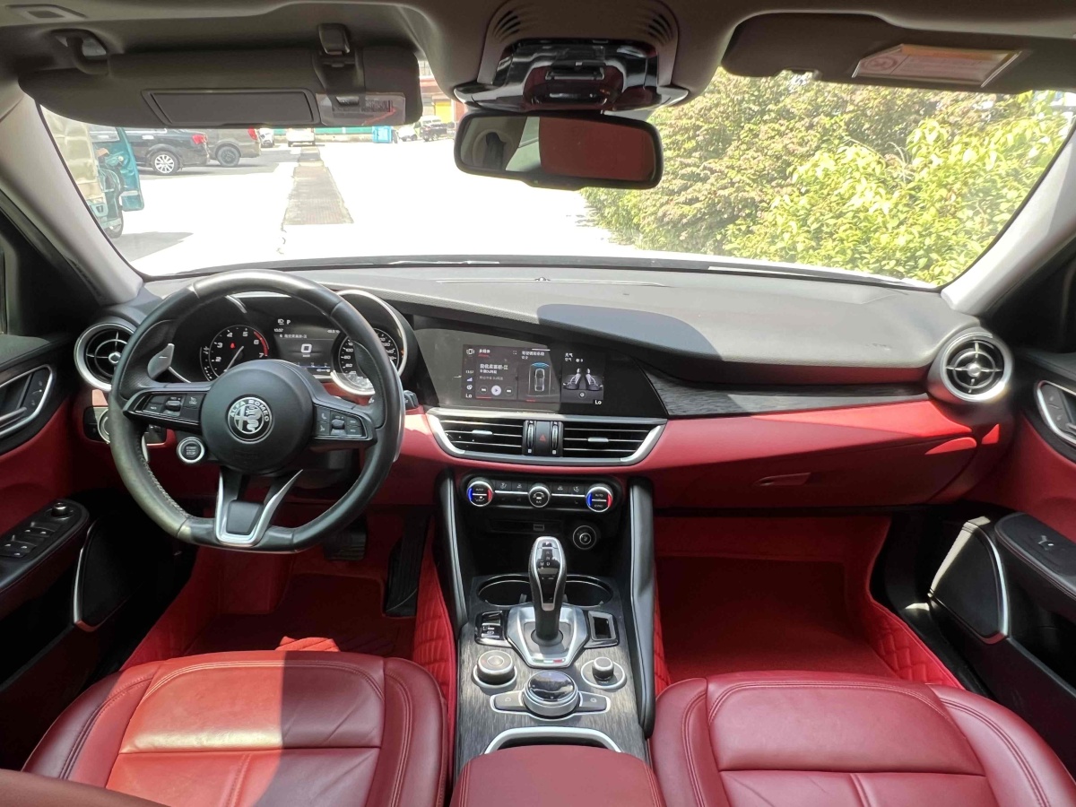 2022年1月阿爾法·羅密歐 Giulia  2020款 2.0T 280HP 豪華版