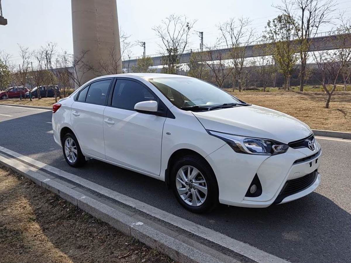 豐田 YARiS L 致享  2017款 1.5G CVT炫動(dòng)天窗版圖片