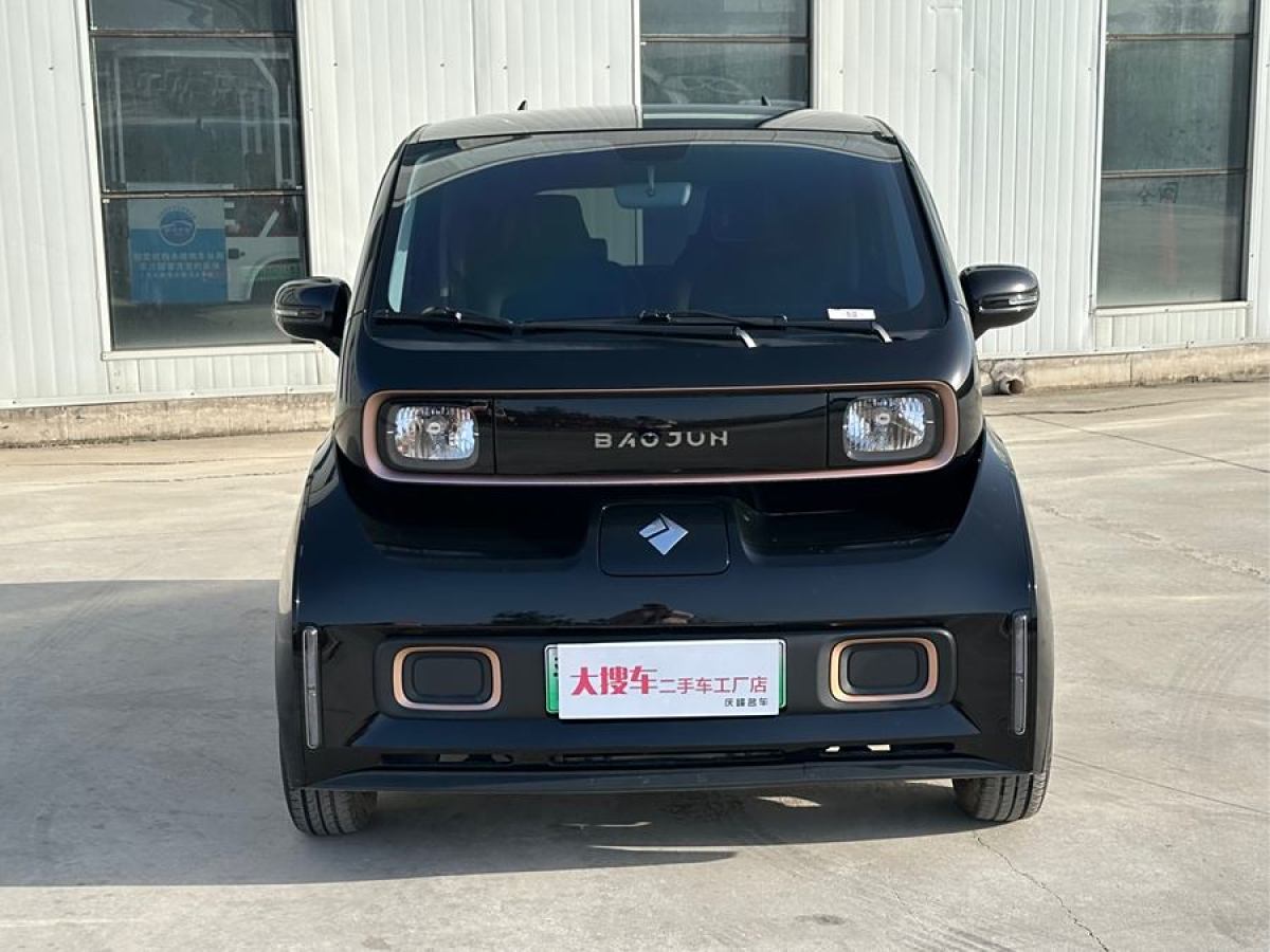 寶駿 寶駿KiWi EV  2022款 設(shè)計(jì)師輕享版 三元鋰圖片