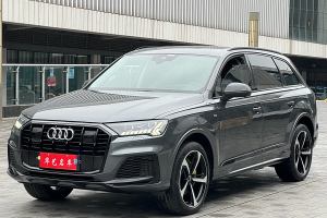 奥迪Q7 奥迪 55 TFSI quattro S line尊贵型