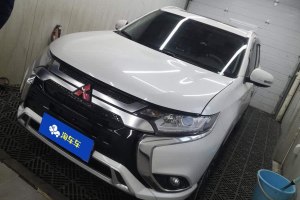 歐藍德 三菱 改款 2.0L 兩驅(qū)暢享版 5座