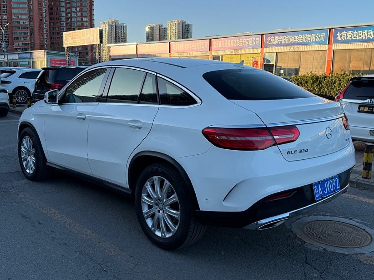 奔馳 奔馳GLE轎跑  2015款 GLE 320 4MATIC 轎跑SUV圖片