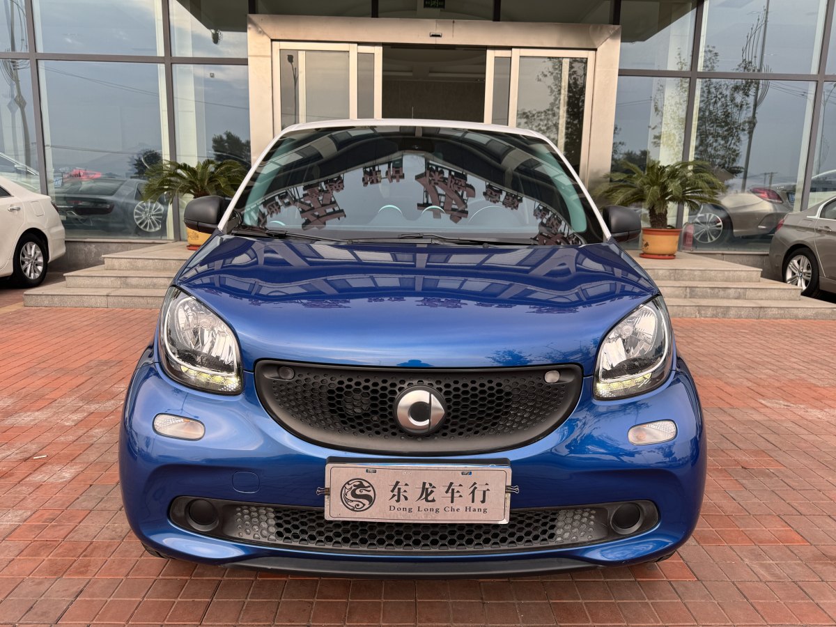 smart forfour  2018款 1.0L 52千瓦灵动版图片