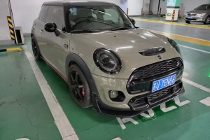 CLUBMAN MINI 2.0T COOPER S 赛车手