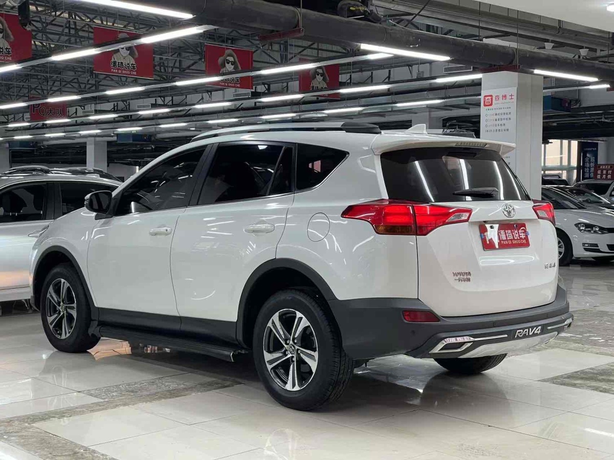 豐田 RAV4  2018款 榮放 2.0L CVT兩驅(qū)風(fēng)尚版圖片