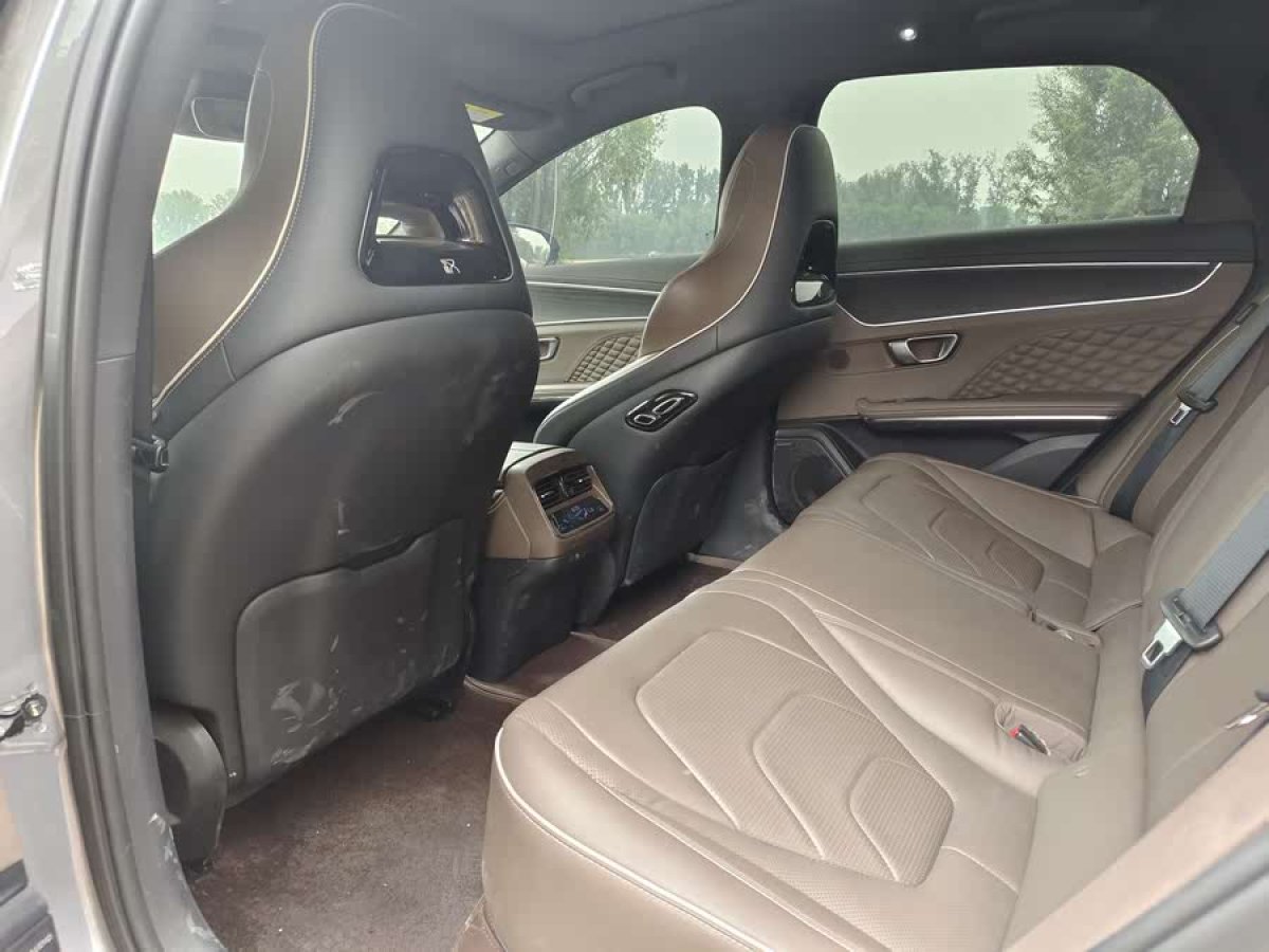 比亞迪 漢  2022款 DM-i 121KM 領(lǐng)航型圖片