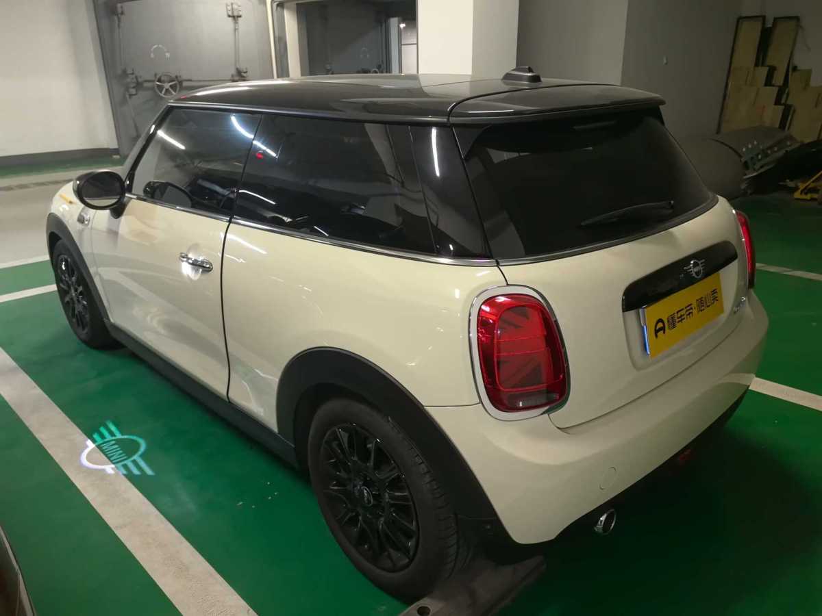 MINI MINI  2020款 1.5T COOPER 經(jīng)典派圖片