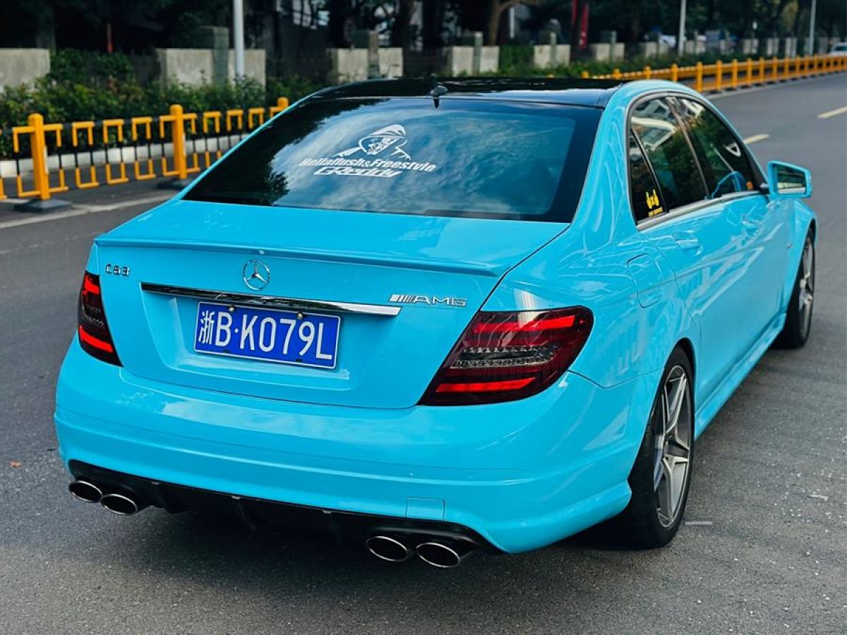 2011年4月奔馳 奔馳C級(jí)AMG  2010款 AMG C 63 高性能版