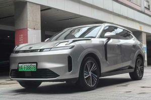 領(lǐng)克08新能源 領(lǐng)克 120km 長(zhǎng)續(xù)航Plus