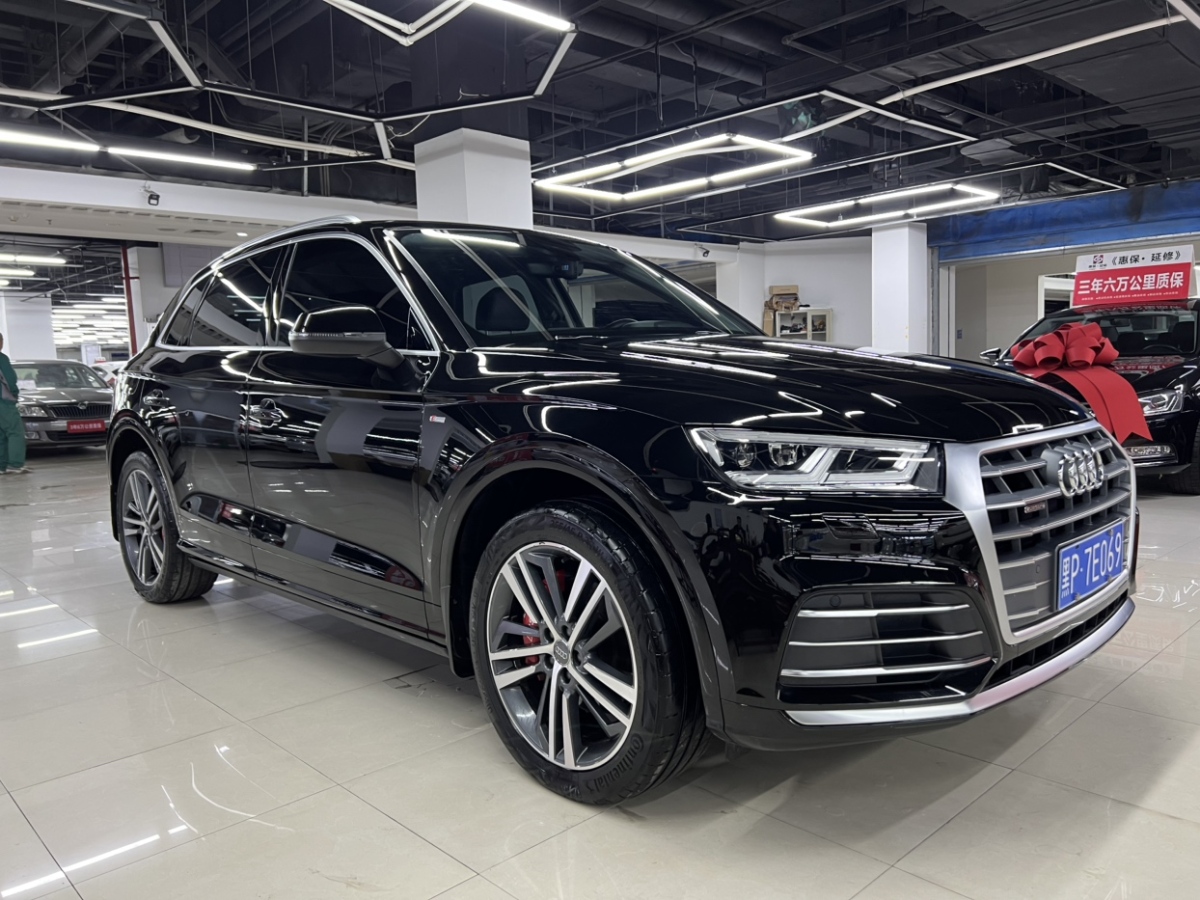 奧迪 奧迪Q5L  2020款 改款 40 TFSI 榮享時尚型圖片