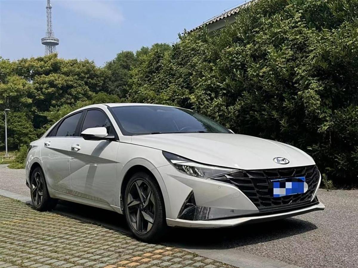 現(xiàn)代 伊蘭特  2021款 1.5L LUX尊貴版圖片