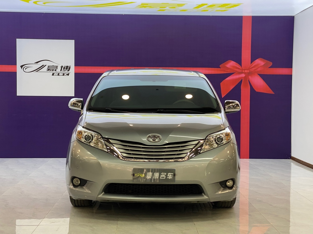 丰田 塞纳 2011款 sienna 2.7l 美规版图片