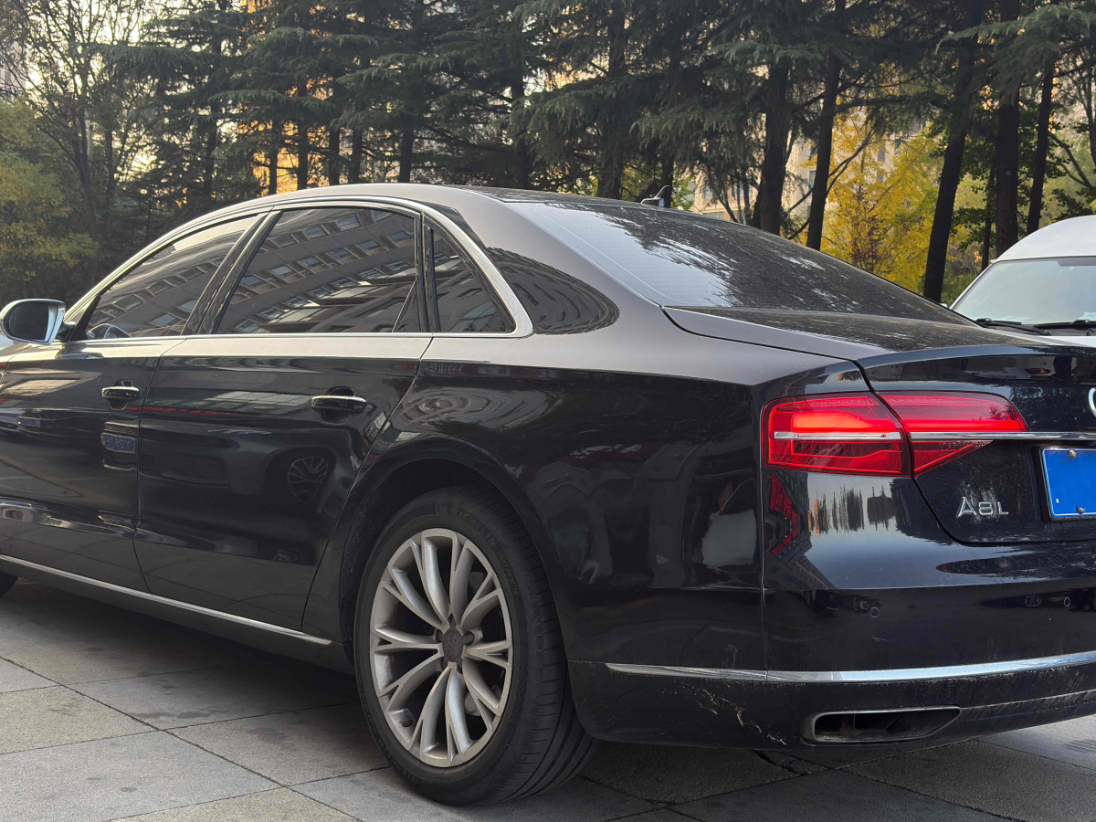 奧迪 奧迪A8  2014款 A8L 45 TFSI quattro豪華型圖片