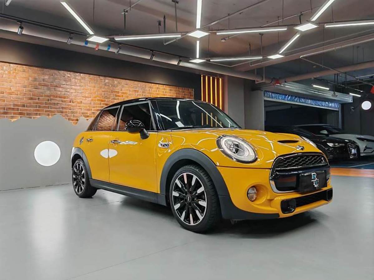 MINI MINI  2015款 2.0T COOPER S 五門(mén)版圖片