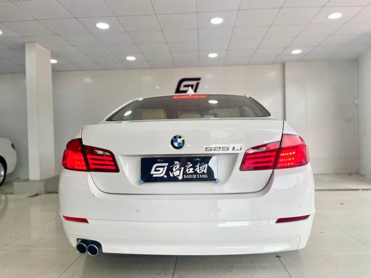 寶馬 寶馬5系  2013款 525Li 領(lǐng)先型圖片