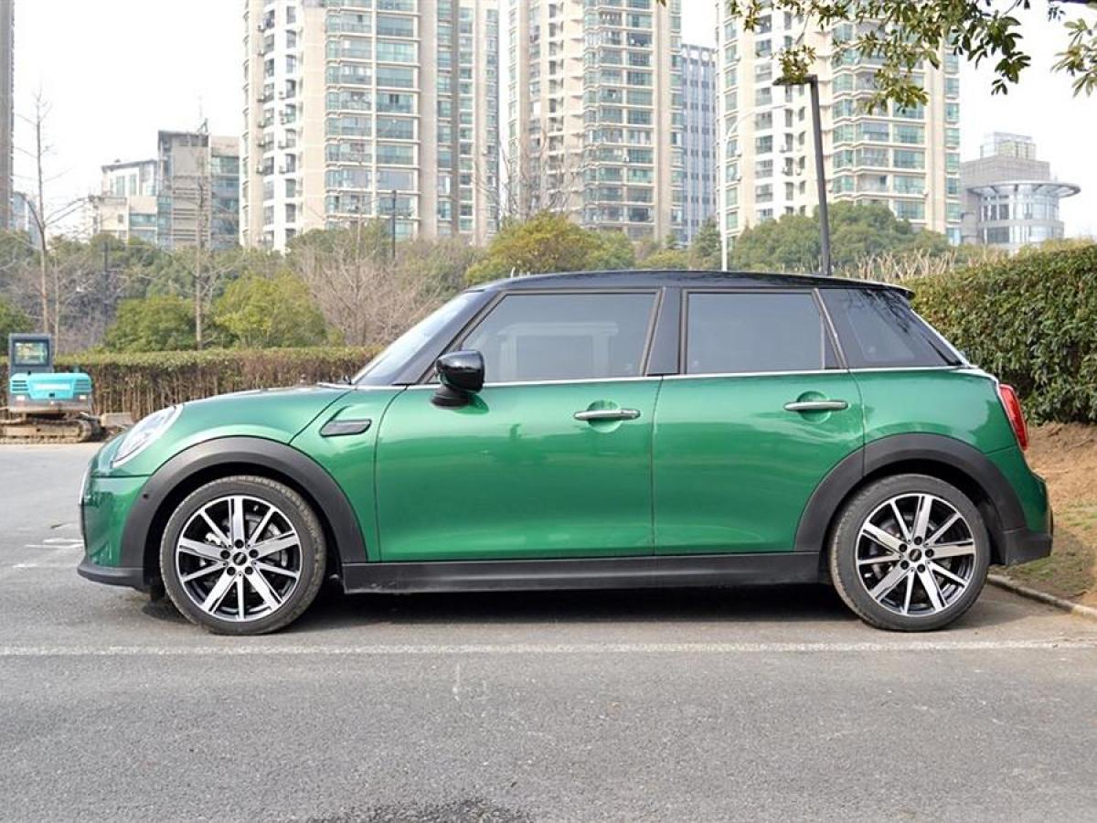 MINI MINI  2023款 改款 1.5T COOPER 藝術家 五門版圖片