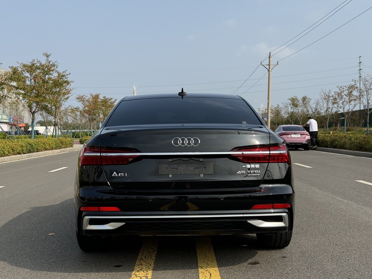 2023年2月奧迪 奧迪A6L  2023款 改款 45 TFSI quattro 臻選動感型