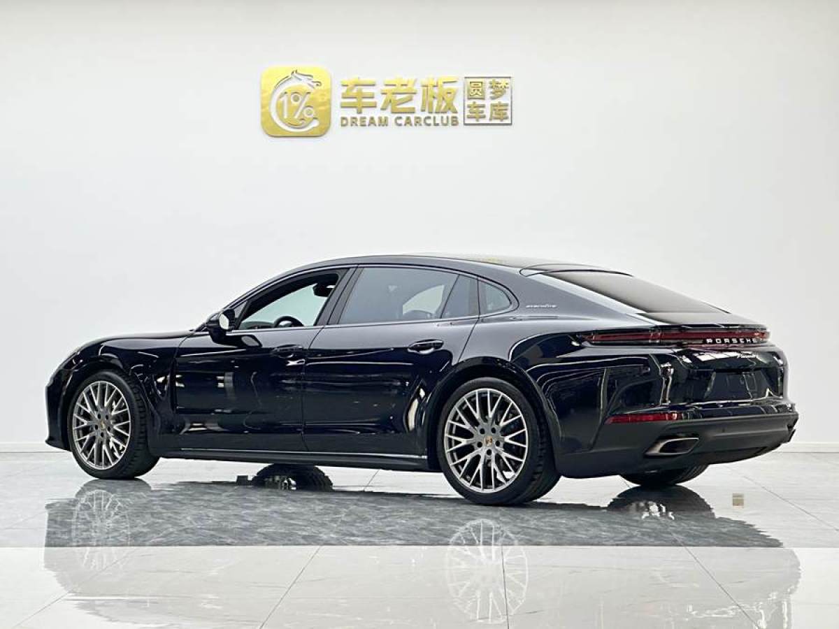 2024年8月保時(shí)捷 Panamera  2024款 Panamera 4 行政加長(zhǎng)版 2.9T